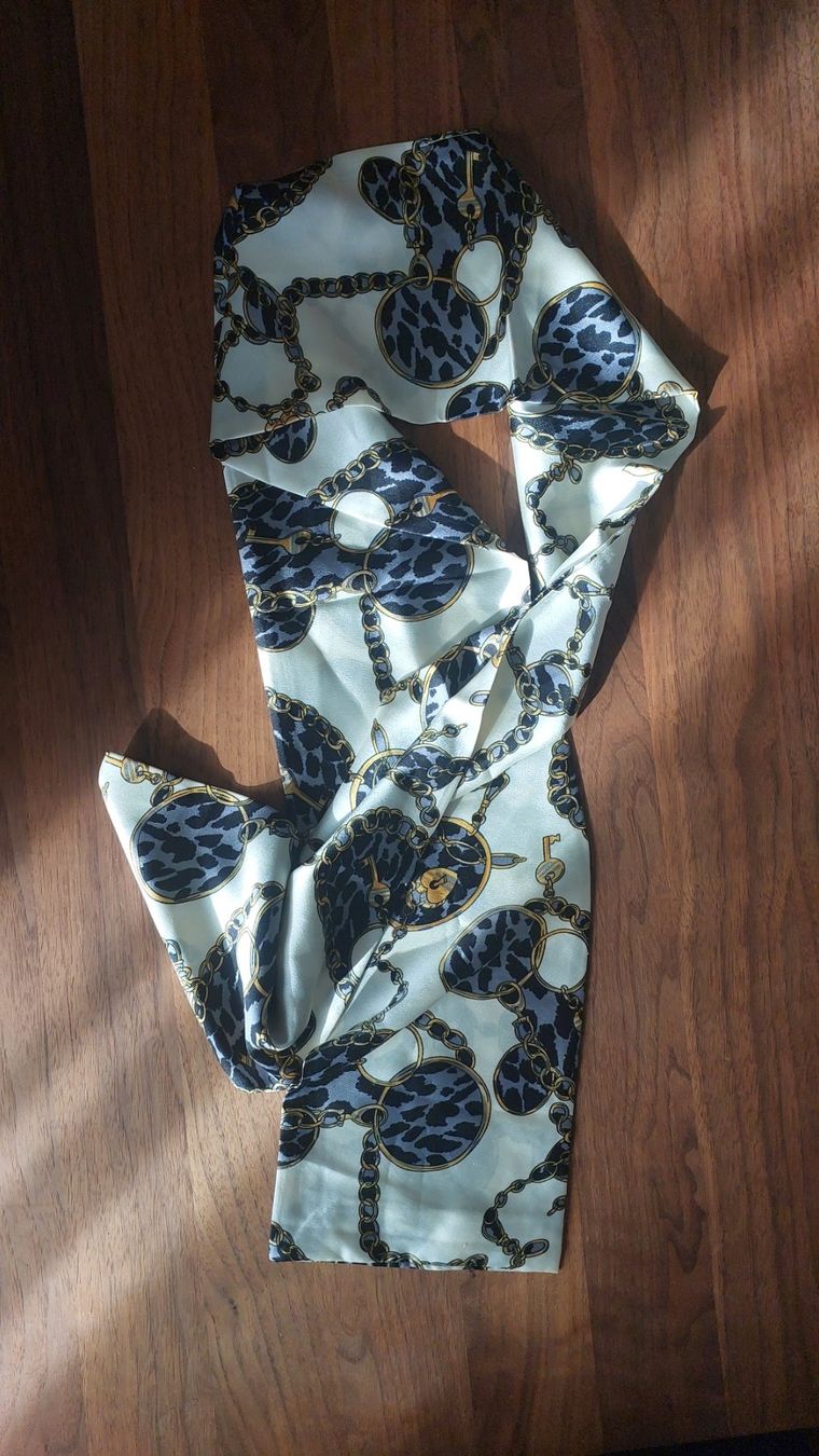 Foulard & Sciarpe: Twilly - Seidenschal - NEU – Nuovo e nell'imballaggio originale da Hittnau venduto da Razorback_1971 1