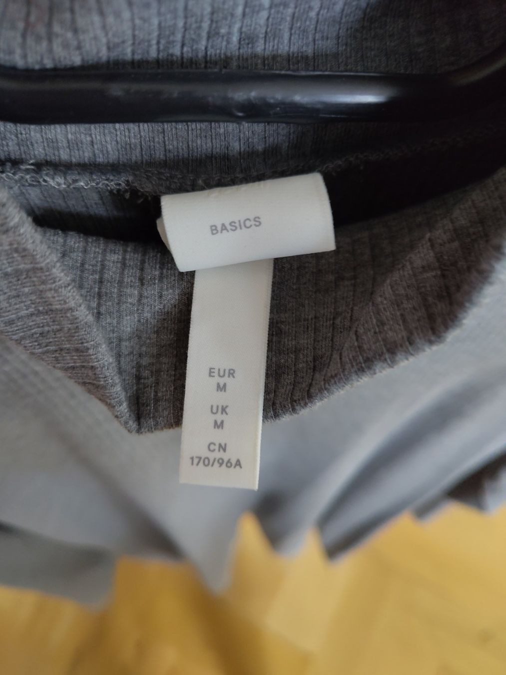 H&M Kleider: Kleid – Gebraucht aus Bern von Linii 2