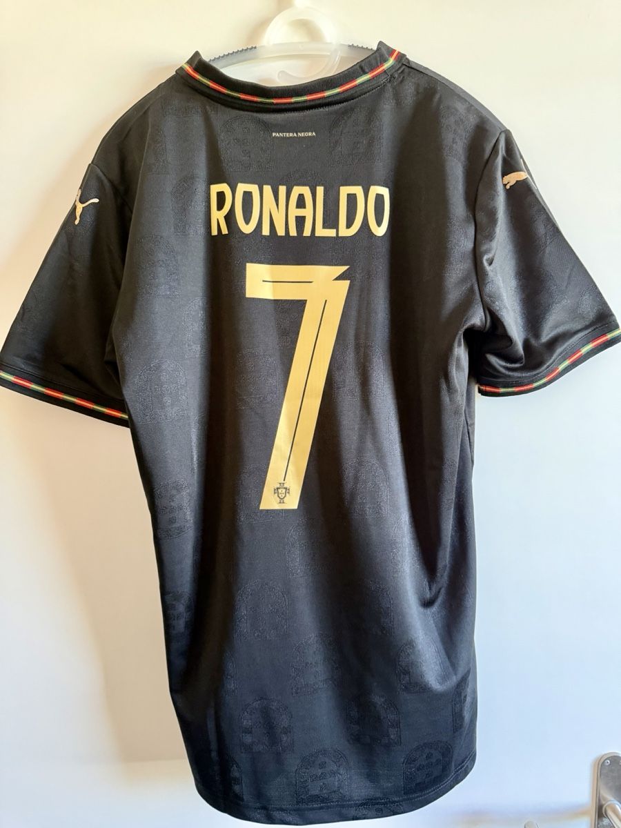 Puma Canottiere & Pantaloni: Fussballtrikot Ronaldo Sondertrikot – Nuovo (secondo la descrizione) da Bottighofen venduto da JoKeR1981