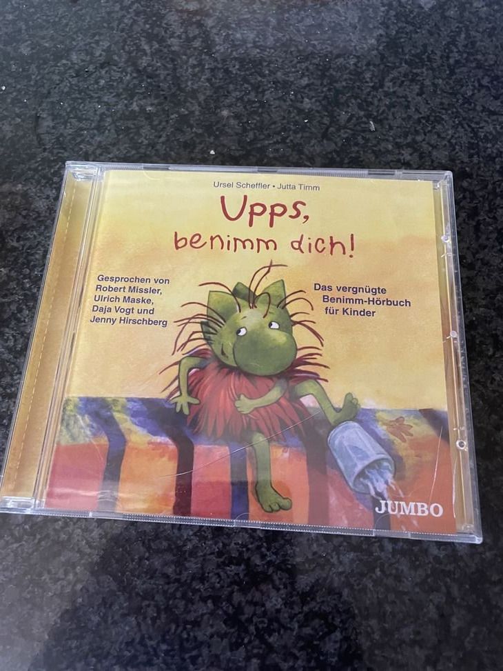 Hörbücher: Hörspiel Upps, benimm dich! – Gebraucht aus Bergdietikon von antovale