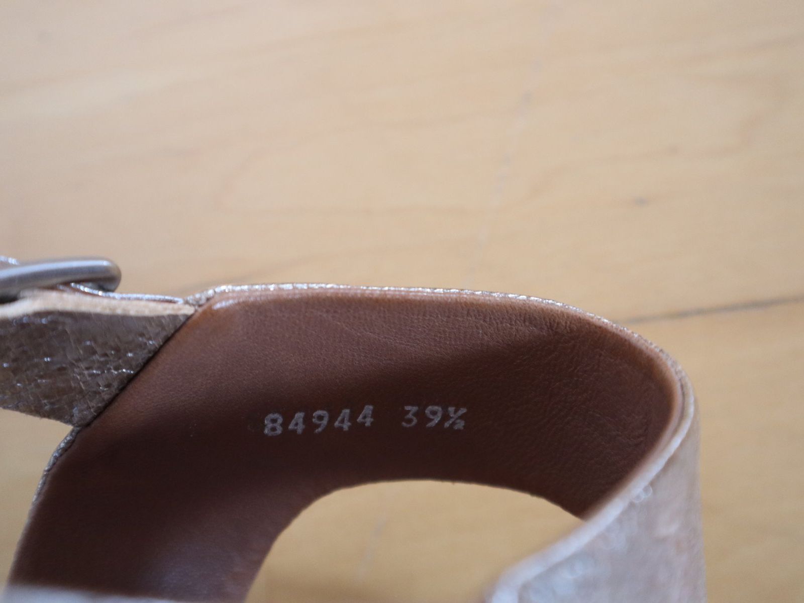 Scarpe da donna: Sandale / Sandalette, Argile, Gr. 39, Leder – Usato da Wattwil venduto da diamant1 5