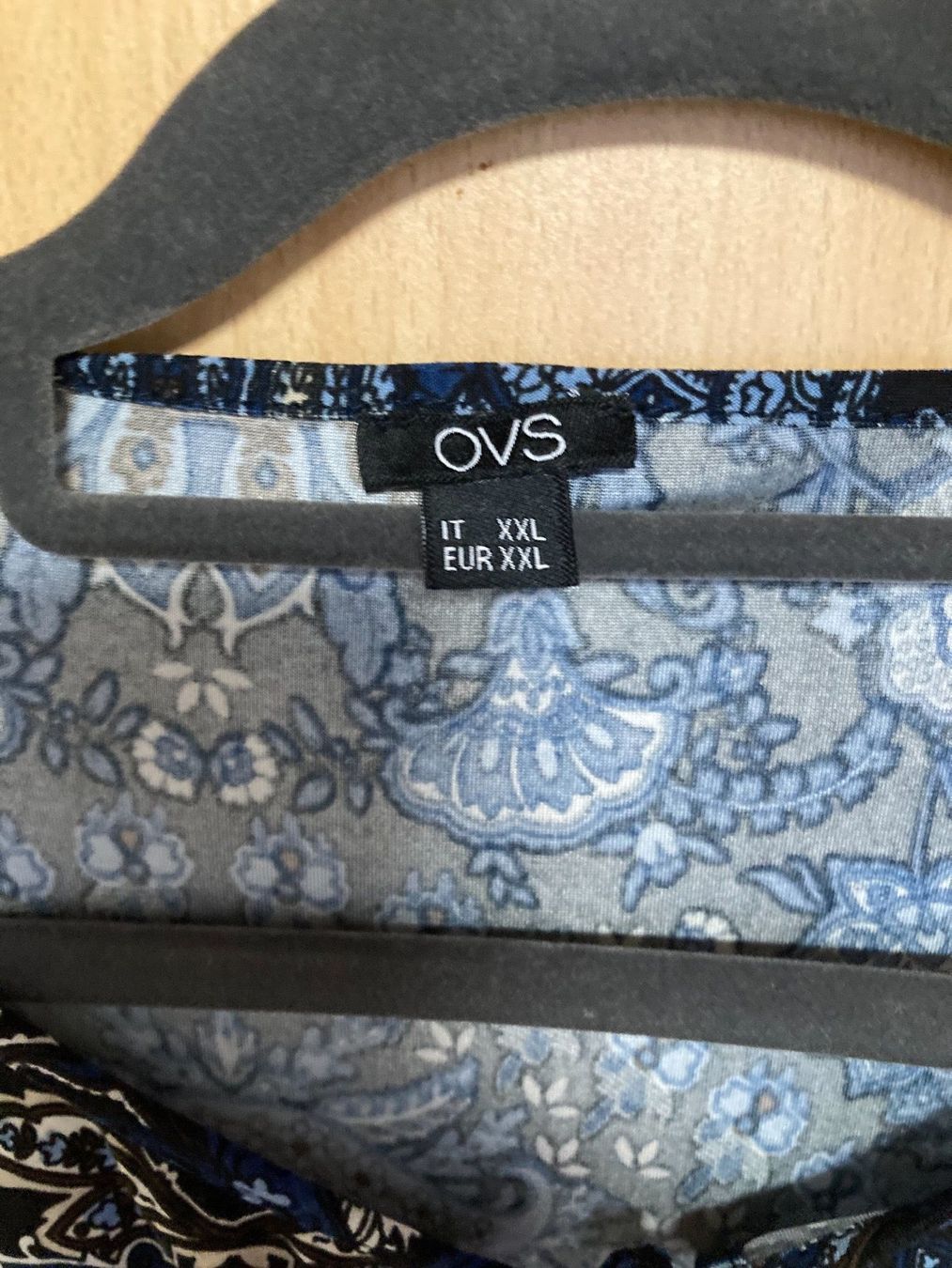 Tops: 2x Buntes Langarm Top Gr. XXL – Gebraucht aus Thun von Vans_98 2