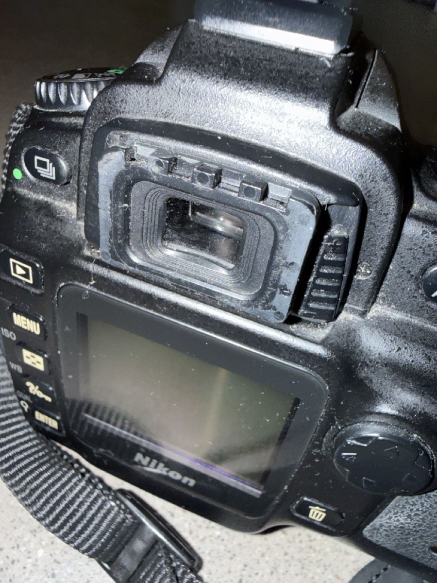 Nikon Fotocamera: Spiegelreflex Kamera Nikon D 50 mit Objektiven – Usato da Luzern venduto da mar_x96f 8