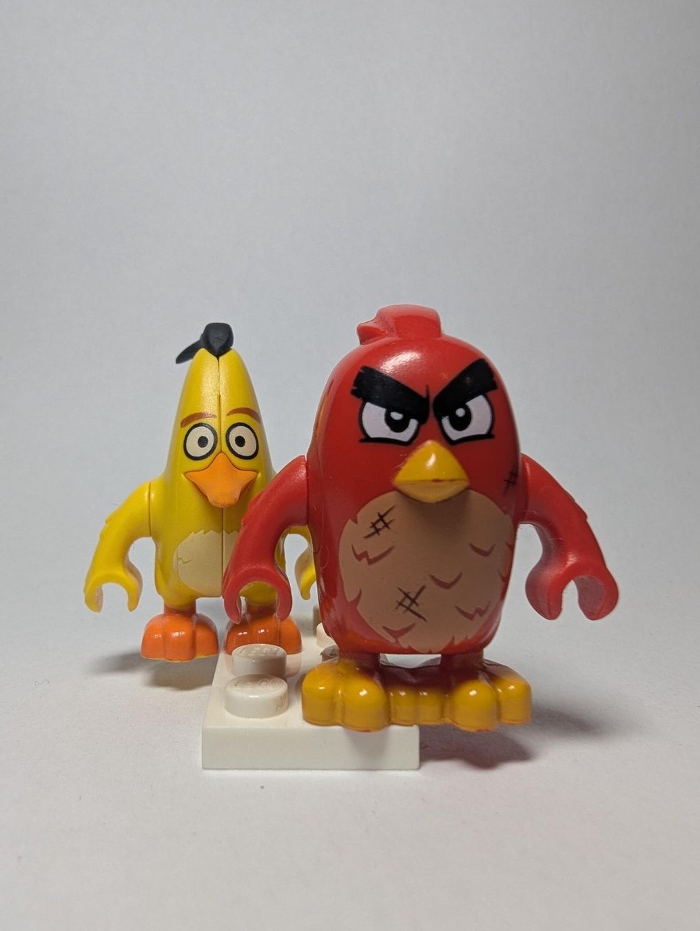 Lego Statuette: LEGO Angry Birds Red & Chuck – Usato da Trimbach venduto da BrickBase