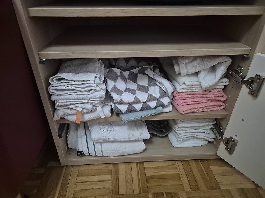 Commodes: Ikea Sideboard – D'occasion à Basel par bes_mnp7