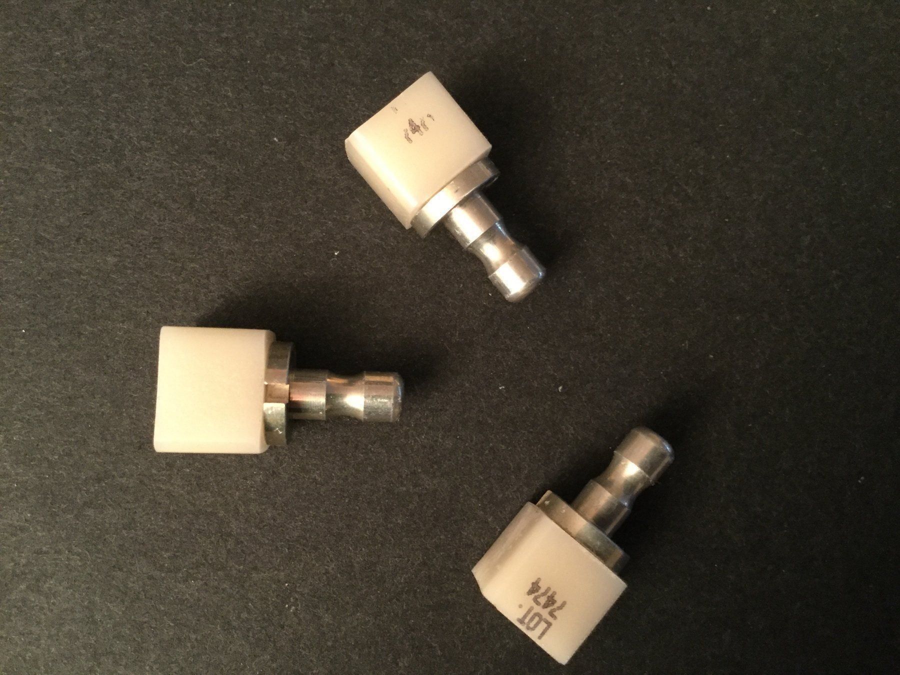 Hometrainer: Vitablocs Esthetic Line for CEREC – Usato da Luzern venduto da Einh0rn 4