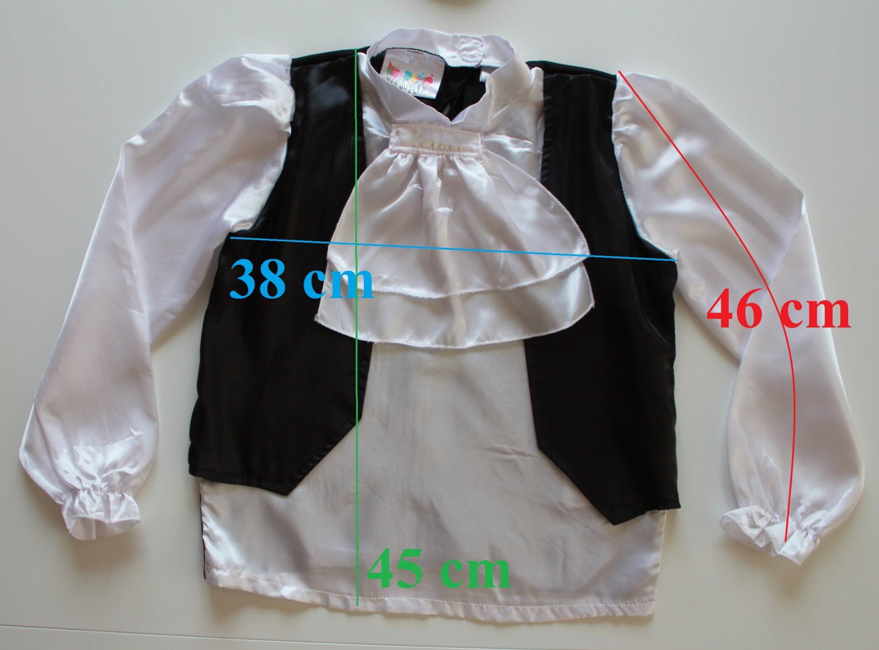 Costumi: Costume Dracula / vampire / Vampir t. 116 – Usato da Peseux venduto da CoolShoping 3