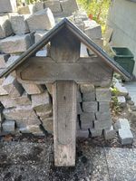 Grab-Holzkreuz mit Kupferabdeckung