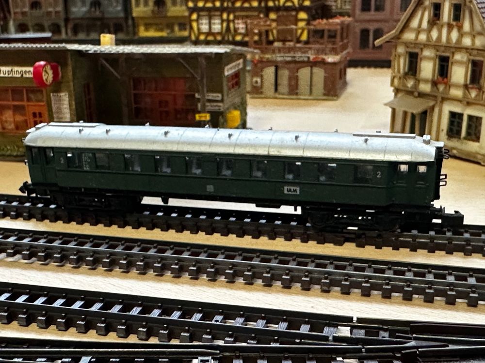 Arnold Modelleisenbahnen: Arnold N - 3320 Personenwagen 2.Kl der DB (Ulm) – Gebraucht aus Abtwil SG von Sportedelweiss