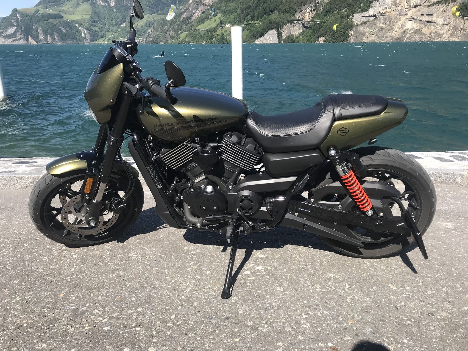 Harley-Davidson Strada: Harley Street Road 750 – Usato da Altdorf UR venduto da Ringi87 1