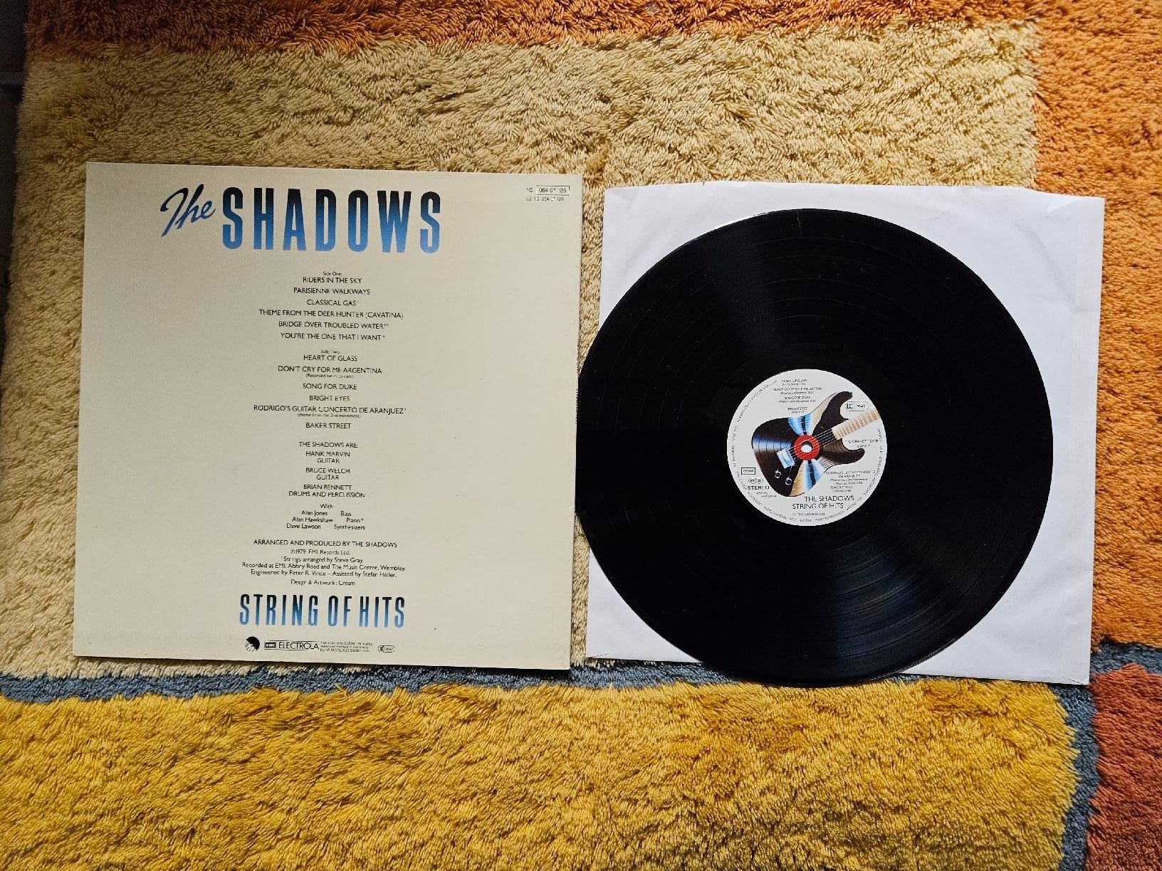 Schallplatten: The Shadows Schallplatte Lp - String of Hits – Neu (gemäss Beschreibung) aus Lyss von Alexine 1
