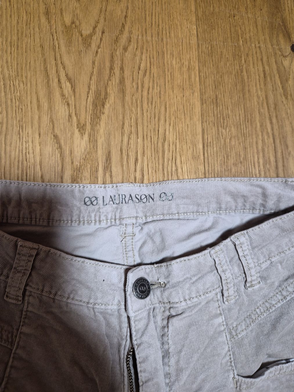 Hosen: Cord-Hose  – Gebraucht aus Sattel von AndreaChina 1