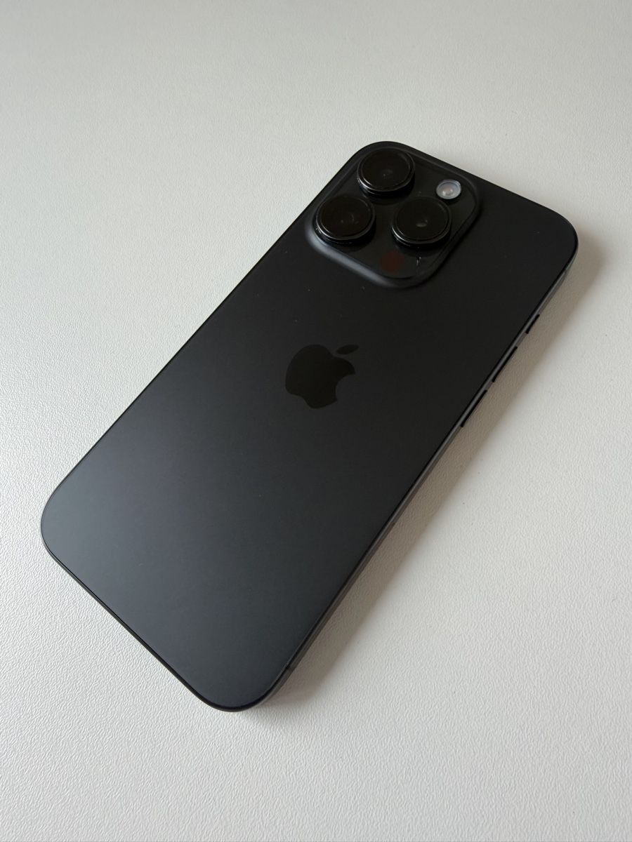 Apple Handys / Smartphones: Apple iPhone 15 Pro, Black Titanium, 256GB – Gebraucht aus Zollikon von Romainporot 5
