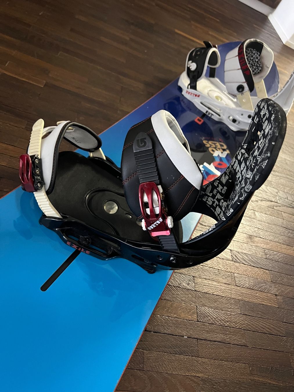 Burton Board: Gebrauchtes Snowboard Burton mit Bindung und Tasche – Usato da Hünenberg See venduto da manulina88 3