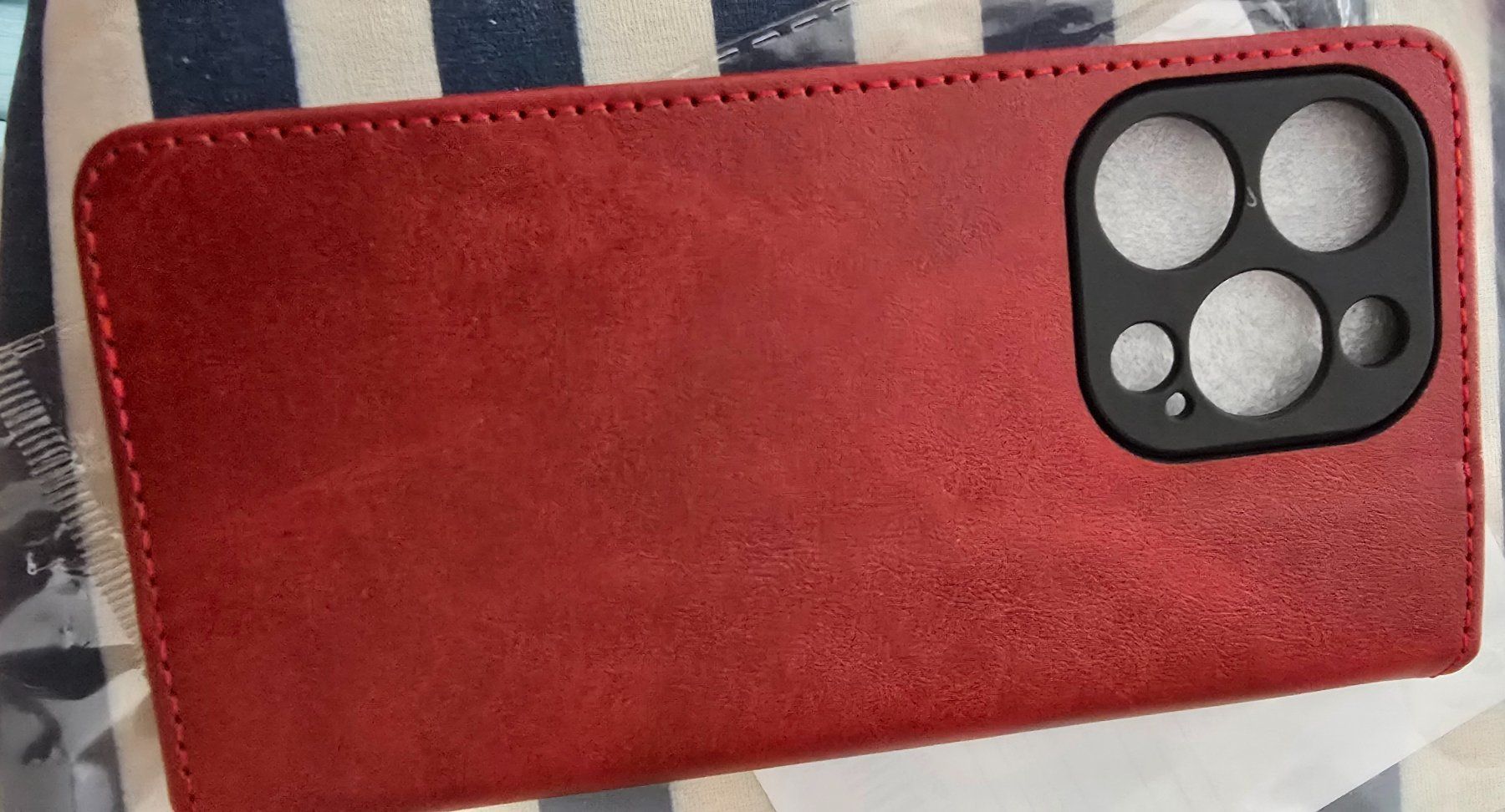 Apple Cover & Protezioni schermo: iPhone 15 pro Magnet hülle Rot – Nuovo e nell'imballaggio originale da Einsiedeln venduto da Acodi3004 3