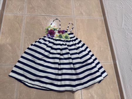 neues süsses Blumen Kleid, 6J 116
