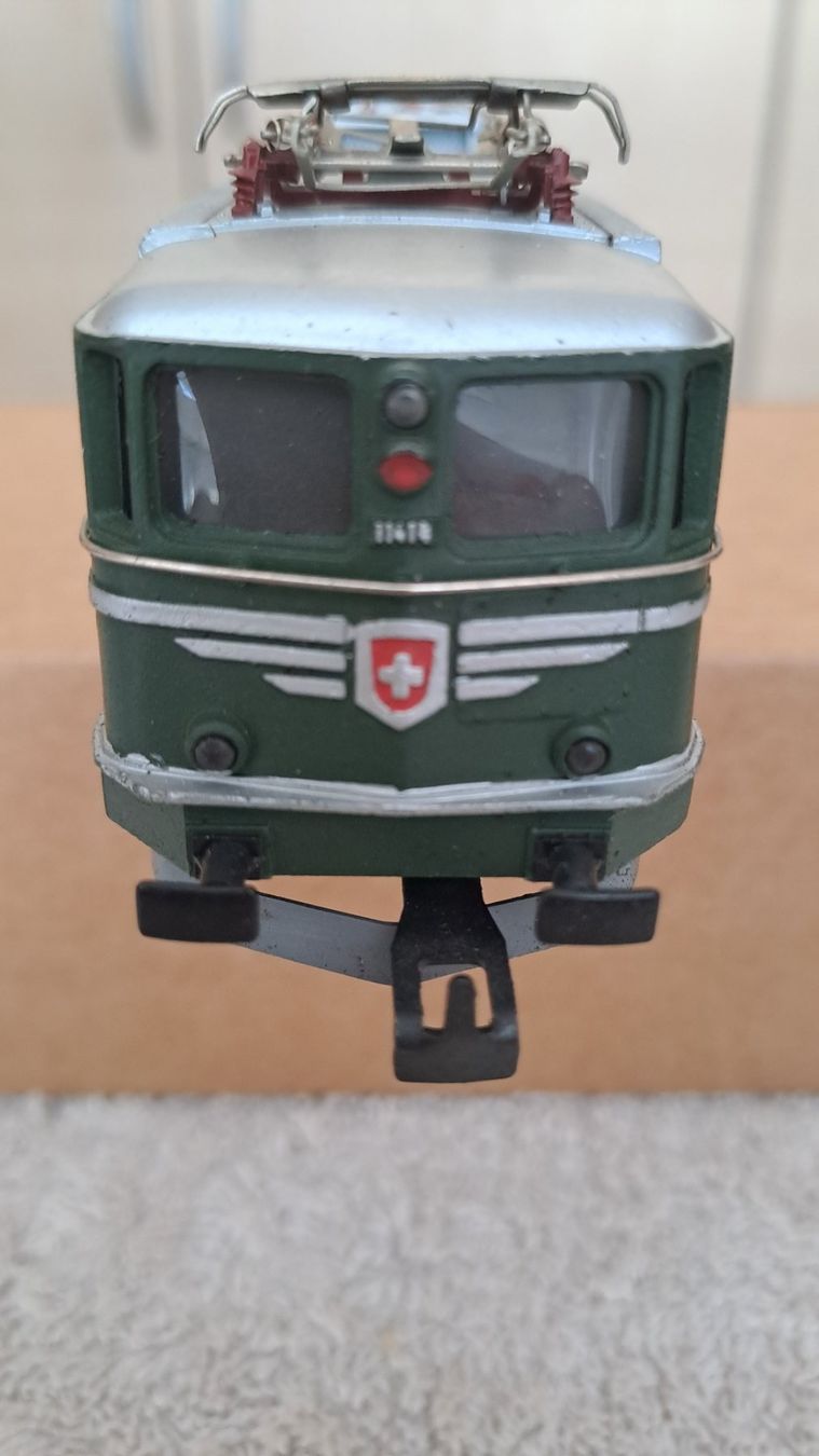 Märklin Modelleisenbahnen: Märklin 3050 SBB Ae 6/6 "BERN" H0 WS/41 – Gebraucht aus Winterthur von Riebeli333 3