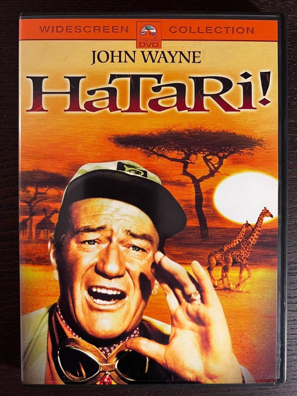 Alle DVDs: Hatari! – Gebraucht aus Zürich von FilmFreunde
