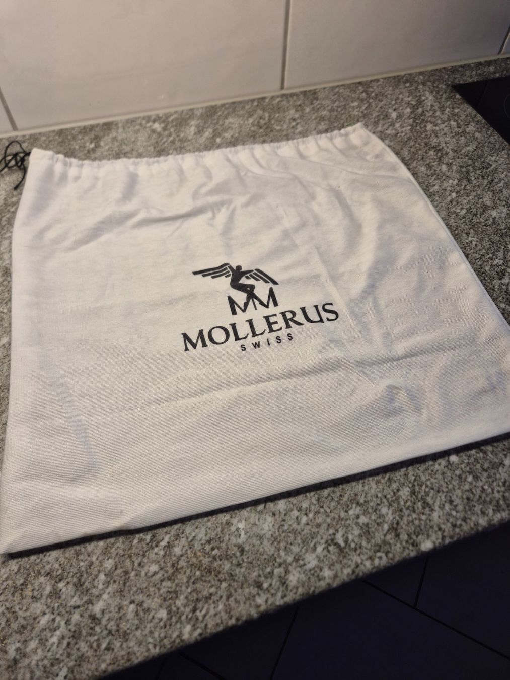 Taschen für Damen: Mollerus Handtasche Set neuwertig – Gebraucht aus Mettmenstetten von Pbone 9