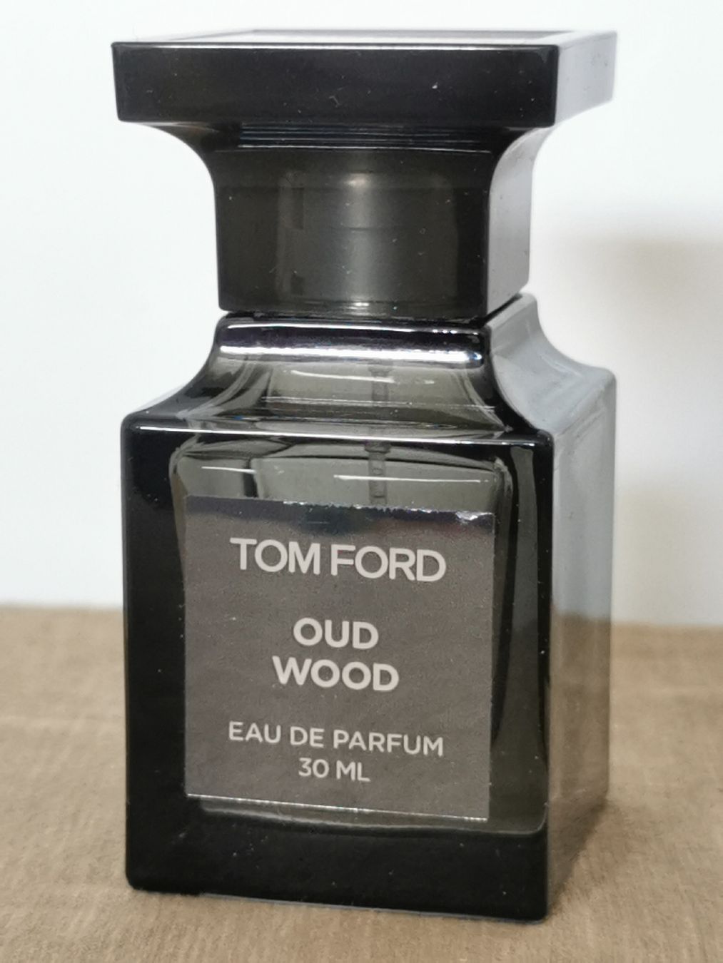 Tom Ford Profumi & Eau de Toilette: Tom Ford Oud Wood EdP 30 ml.  – Usato da Schlieren venduto da vlalif