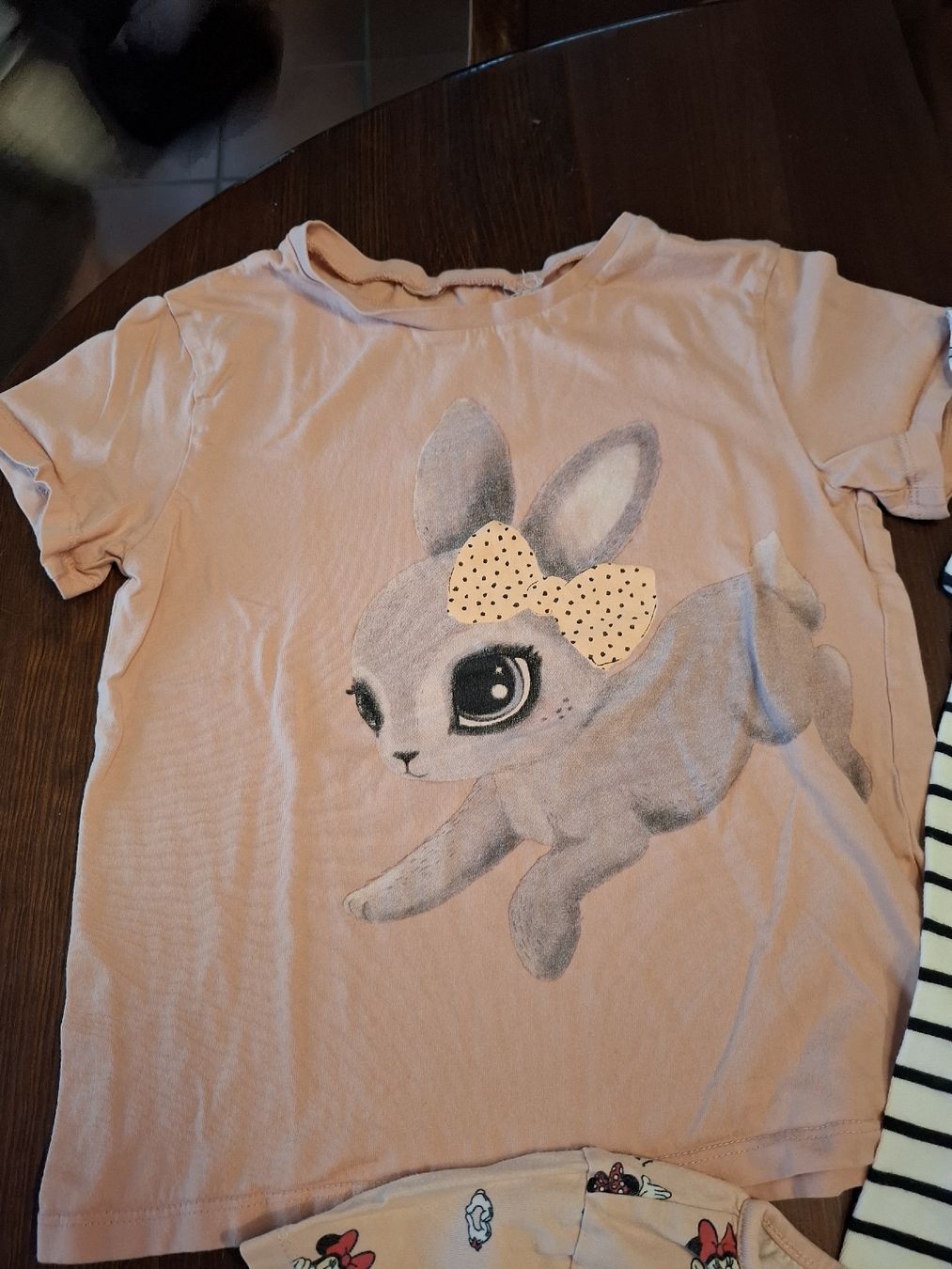 Blusen, T-Shirts & Tops: T-Shirt Mädchen Gr 122 – Gebraucht aus Hätzingen von Snoopi84 1