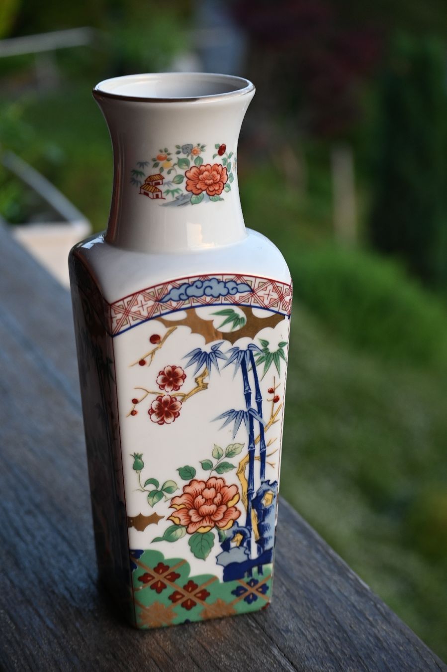 Vasi & Recipienti: Imari Ware-Vase mit Blumenmotiv – Usato da Horw venduto da kse_cmd6