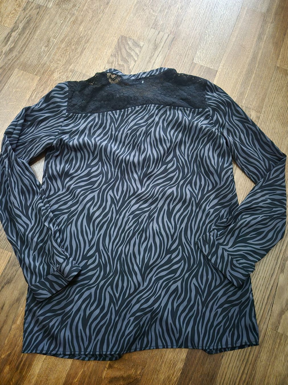Camicette: Liu Jo zebra print shirt – Usato da Zürich venduto da monadiederich 2
