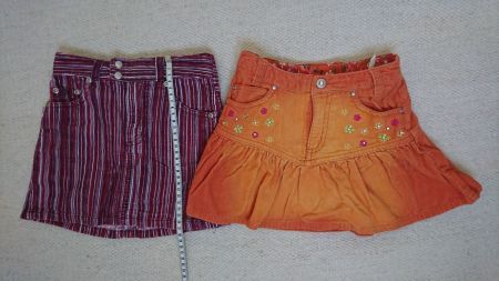 Sehr süsse Röcklein, 2 Stück, Gr. ca. 98