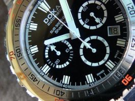 Doxa Sub 300 T-Graph Sharkhunter Diver Chrono  877.10.101.10