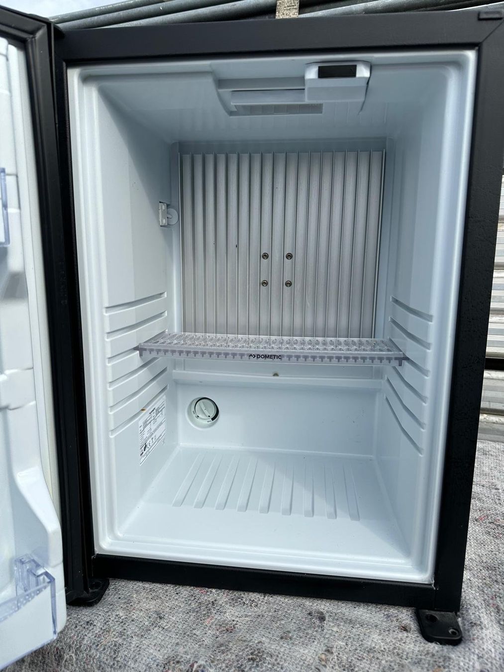 Frigoriferi: Minibar Dometic RH 430 NTE – Usato da Spreitenbach venduto da Space_X 3