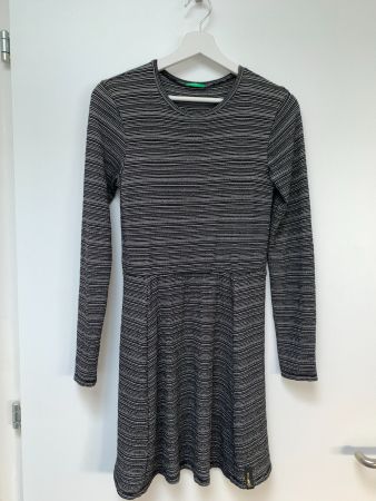 Benetton Mädchen-Kleid, Grösse 3XL (13 Jahre), Top Zustand!
