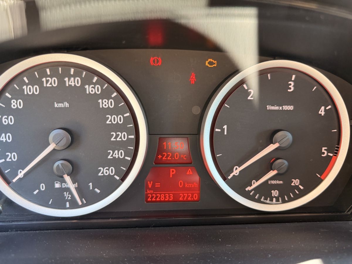 BMW Automobili: BMW E60 535D, M-Paket, Apple Carplay – Usato da Brüttisellen venduto da nr9_sb6m 7