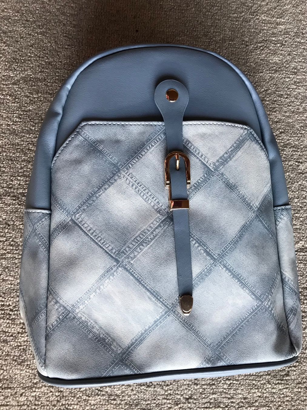 Zaini: Rucksack eleganter Damenrucksack Freizeitrucksack – Nuovo e nell'imballaggio originale da Däniken SO venduto da allerlei54