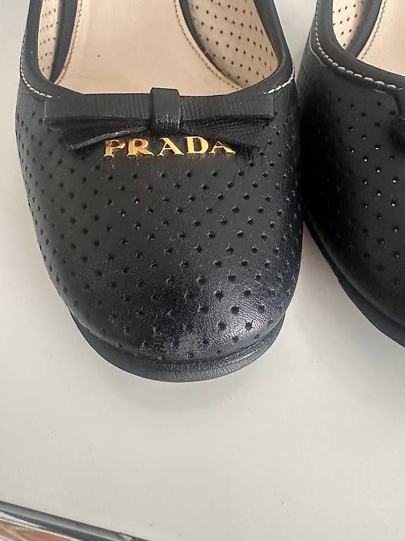 Scarpe da donna: Prada Pumps Gr 37,5 – Usato da Bern venduto da Ginotto.1953 3