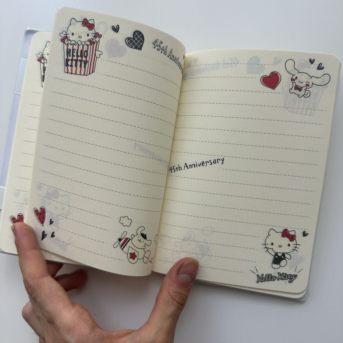 Hello Kitty Blocchi: Hello Kitty 45th Anniversary Notebook  – Nuovo (secondo la descrizione) da Givisiez venduto da dor_xb9k 2