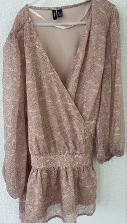 Vero Moda Bluse, Gr. M, Wickeloptik, neuwertig!