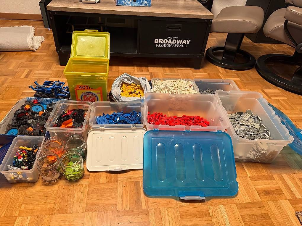 Jouets: Grosse Lego Konvolut Sammlung nach Farben sortiert – D'occasion à Zürich par nat_zv58 1