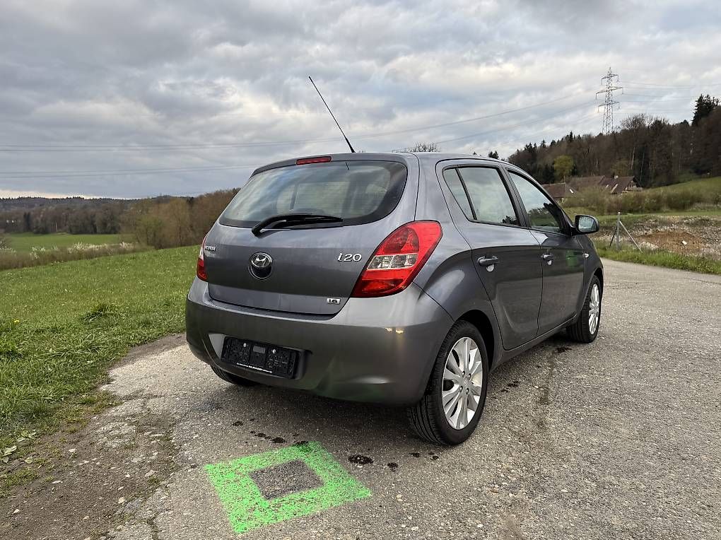Automobili: Hyundai i20 Premium – Usato da Niedergösgen venduto da jst07 1