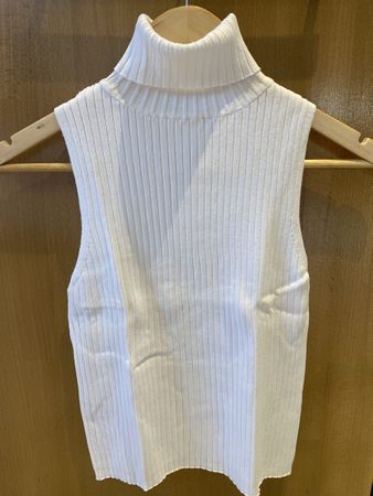 Haut blanc sans manches col roulé taille S - parfait