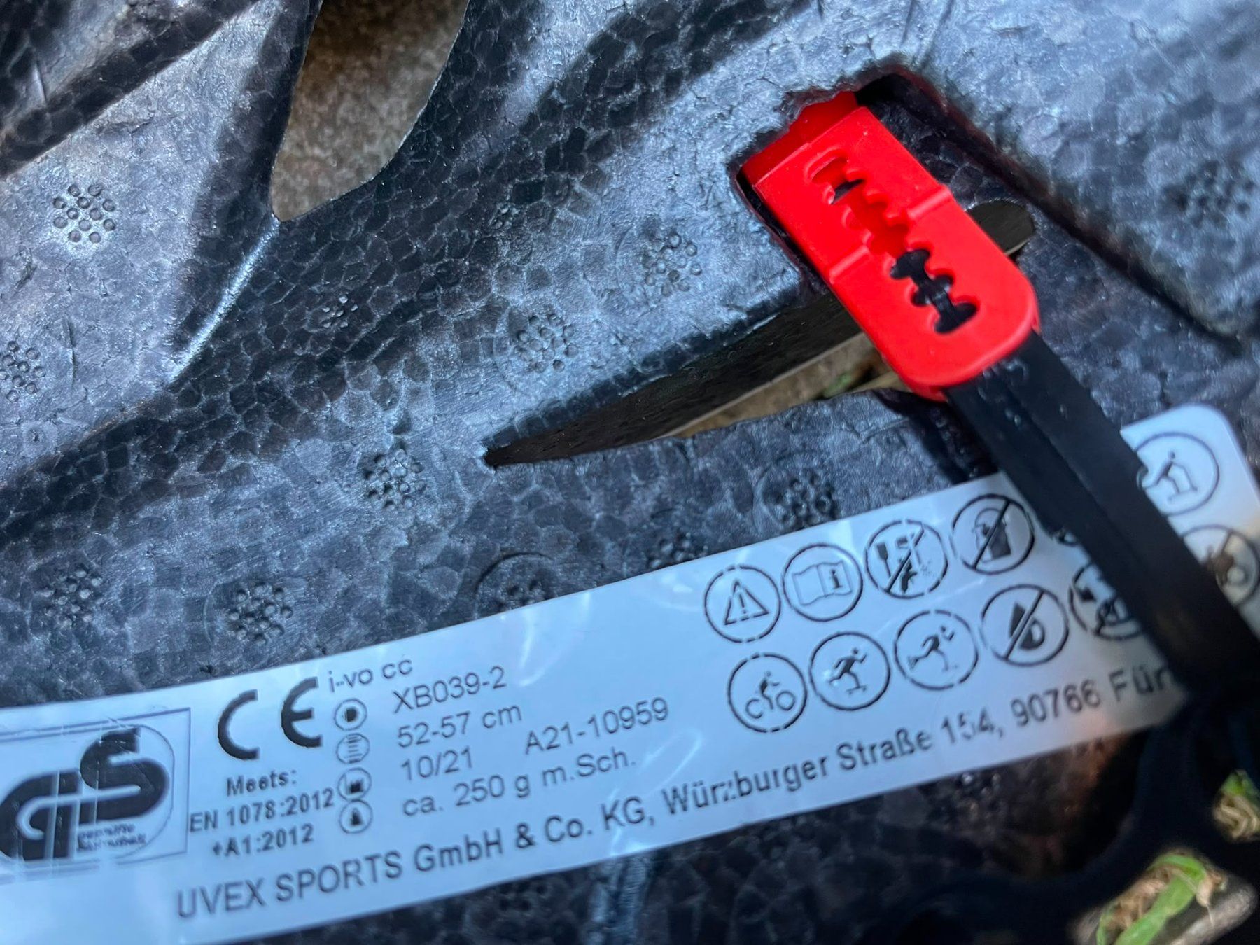 Caschi: Uvex Helm 52-57cm – Usato da Basel venduto da marcvo 1