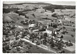 Belfaux (FR) District de la Sarine - Dorfpartie mit Kirche