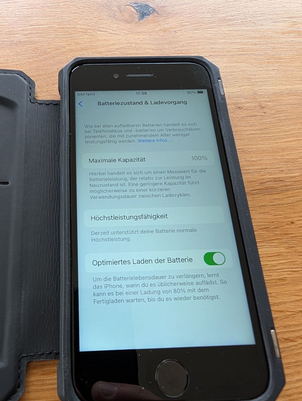 Apple Telefoni cellulari / Smartphones: iPhone 8 schwarz 64GB Space Gray – Usato da Lenzburg venduto da igor.b 3