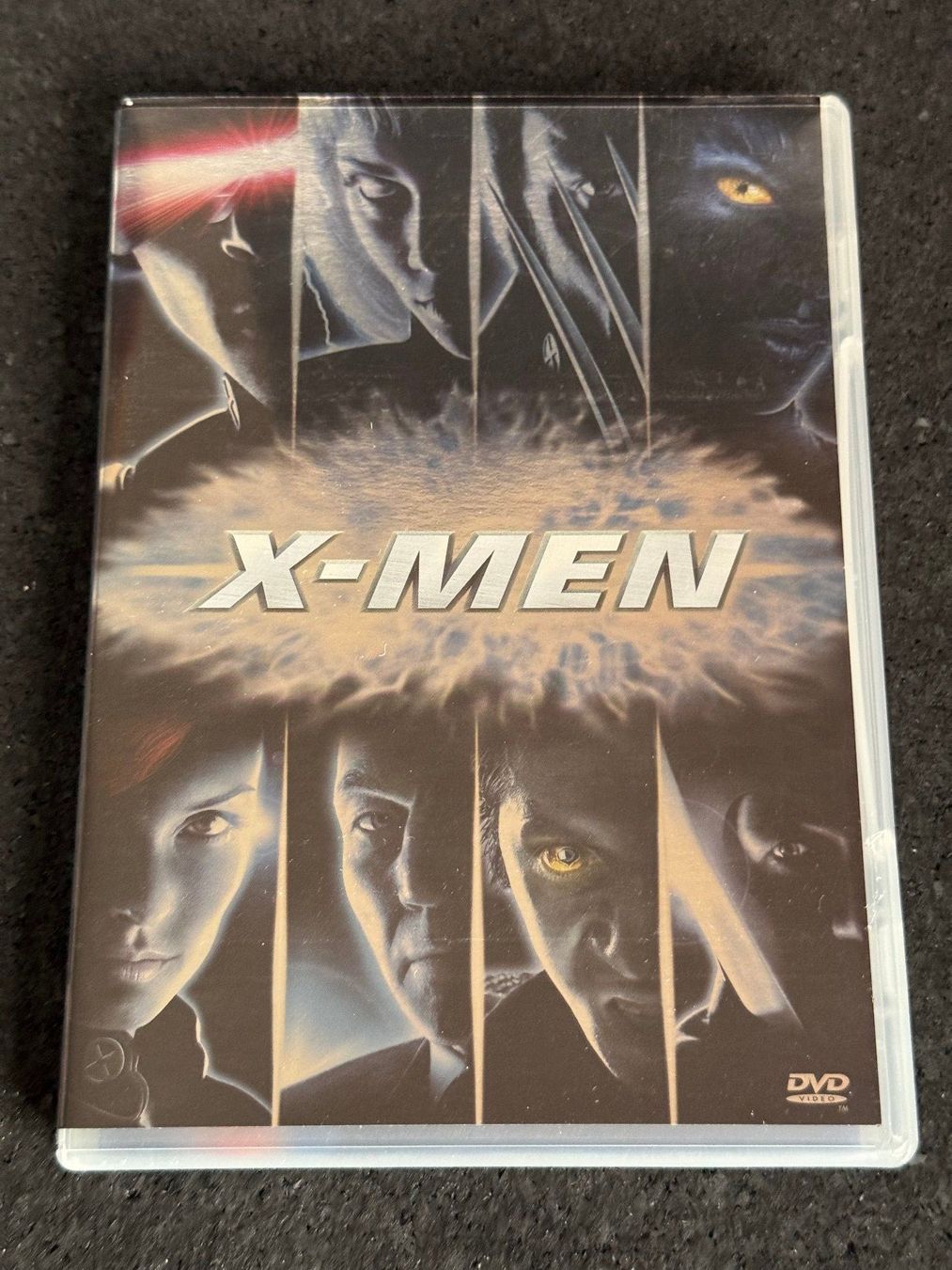 Tutti i DVDs: X-MEN DVD EN/DE – Usato da Fribourg venduto da tschjoly
