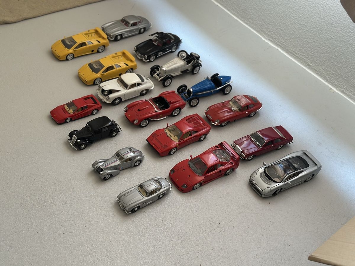 Bburago Modellini d'auto: Bburago Modellauto-Sammlung – 17 Modelle  – Usato da Bottighofen venduto da mfi_6nkw 3