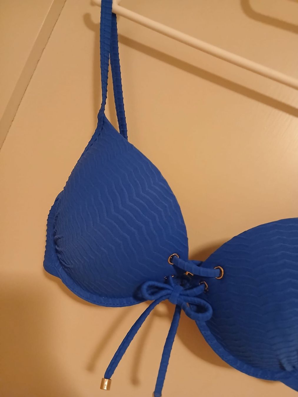 Maillots de bain & Bikinis: Bikini Oberteil Blau Grösse 75/80C  – D'occasion à Balsthal par Leila_Luna 1