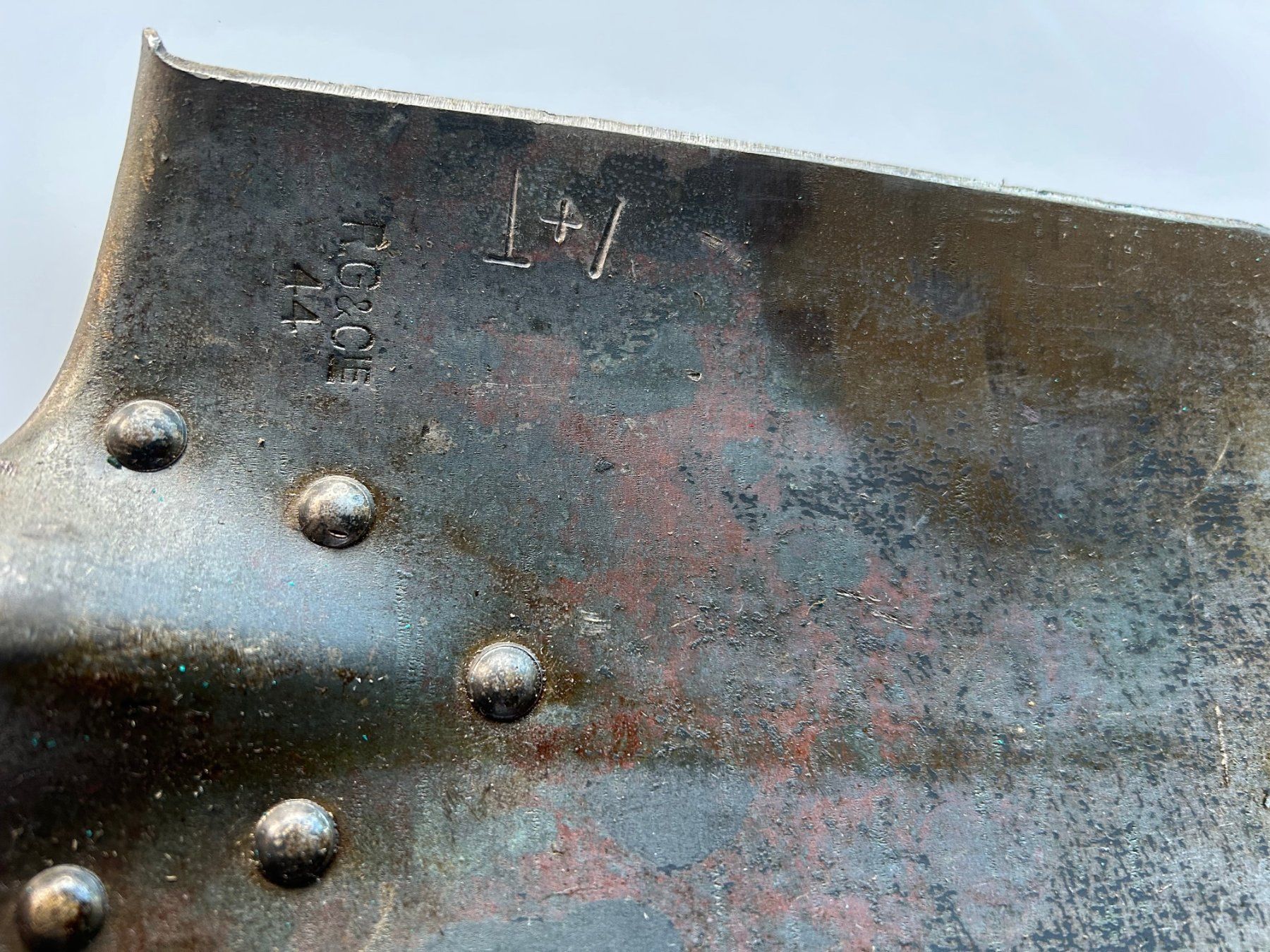 Schweizer Armee Tutti gli attrezzi: Original Schweizer Militärspaten mit Ledertasche. – Usato da Titterten venduto da Ameanrio 2