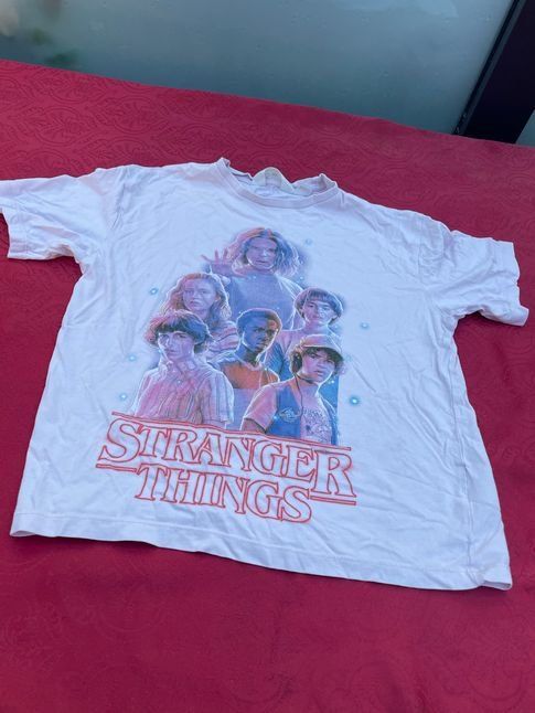 Camicette, T-shirt & Top: Kinder Mädchen T-Shirt 134/140 Stranger Things – Usato da Bergdietikon venduto da antovale