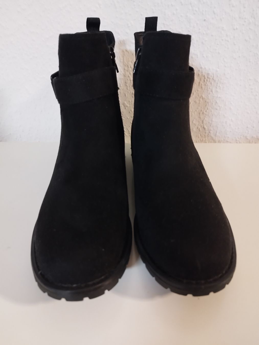 Scarpe da donna: Schwarze Stiefeletten Gr. 40 – Usato da Geroldswil venduto da TopFindsSwiss