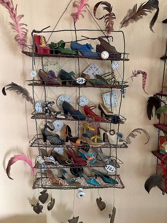 Damenschuhe: 80 Chaussures installation artistique – Gebraucht aus Genève von rap_s5hg 2