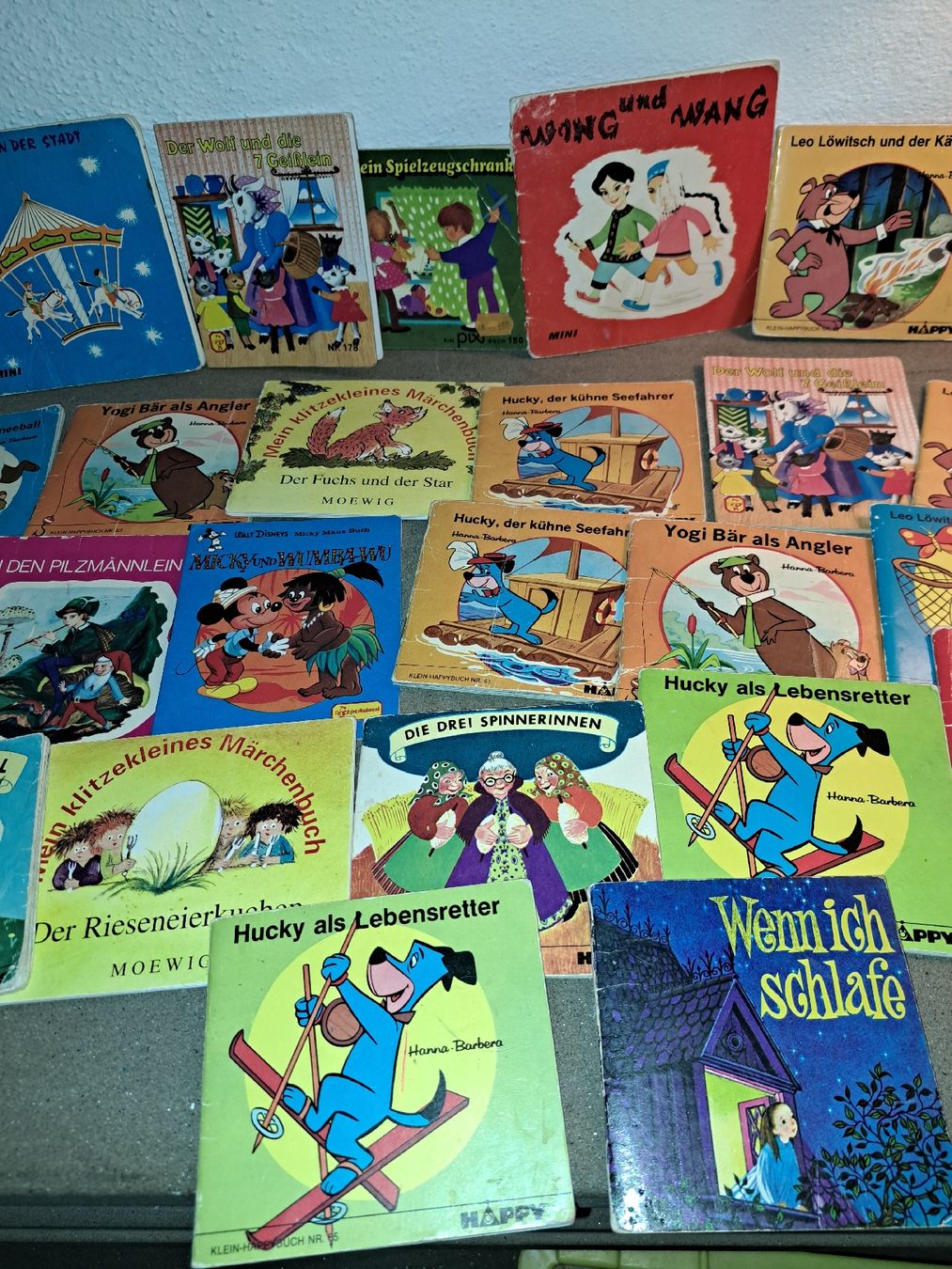Bücher: 28 Happy Büchli und andere – Gebraucht aus Kölliken von Upcycling-by-Mc-TAM 2